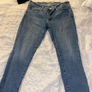 Levi’s (711 skinny) jeans